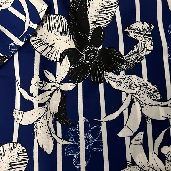 Japna Hand Made with Cold Shoulder Bell Sleeve Blouse Size Medium - Picture 2 of 8